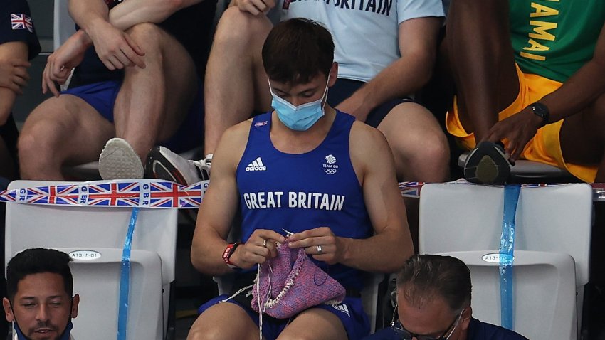 Tom Daley Knitting