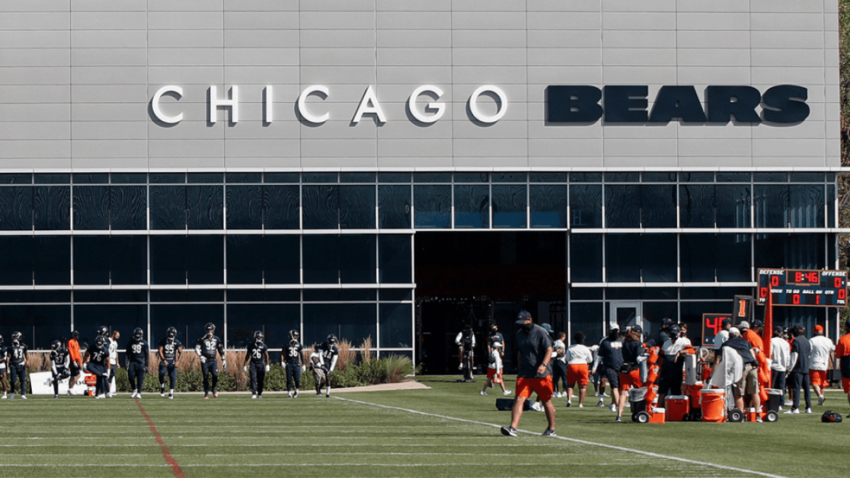 Chicago Bears Training Camp Practice No. 8 notes: Chase Claypool and Robert  Tonyan get a fortunate bounce during team drills - CHGO