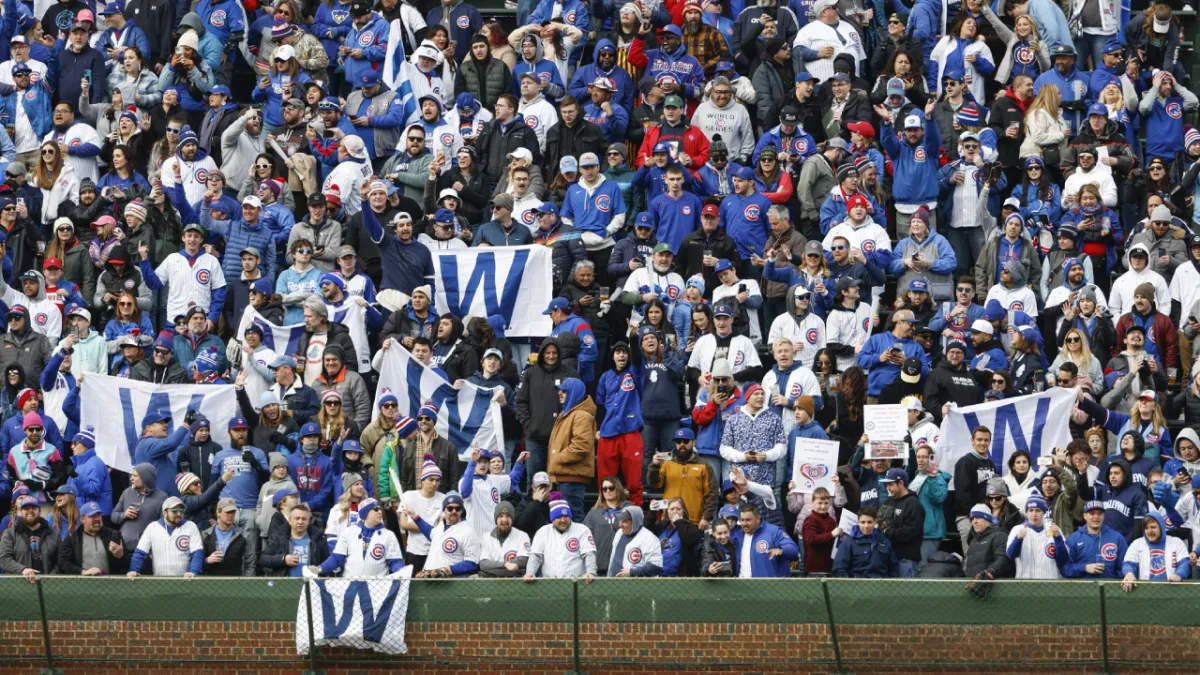 CHICAGO CUBS W Win Flag ~ 2' x 3' - The ICT University