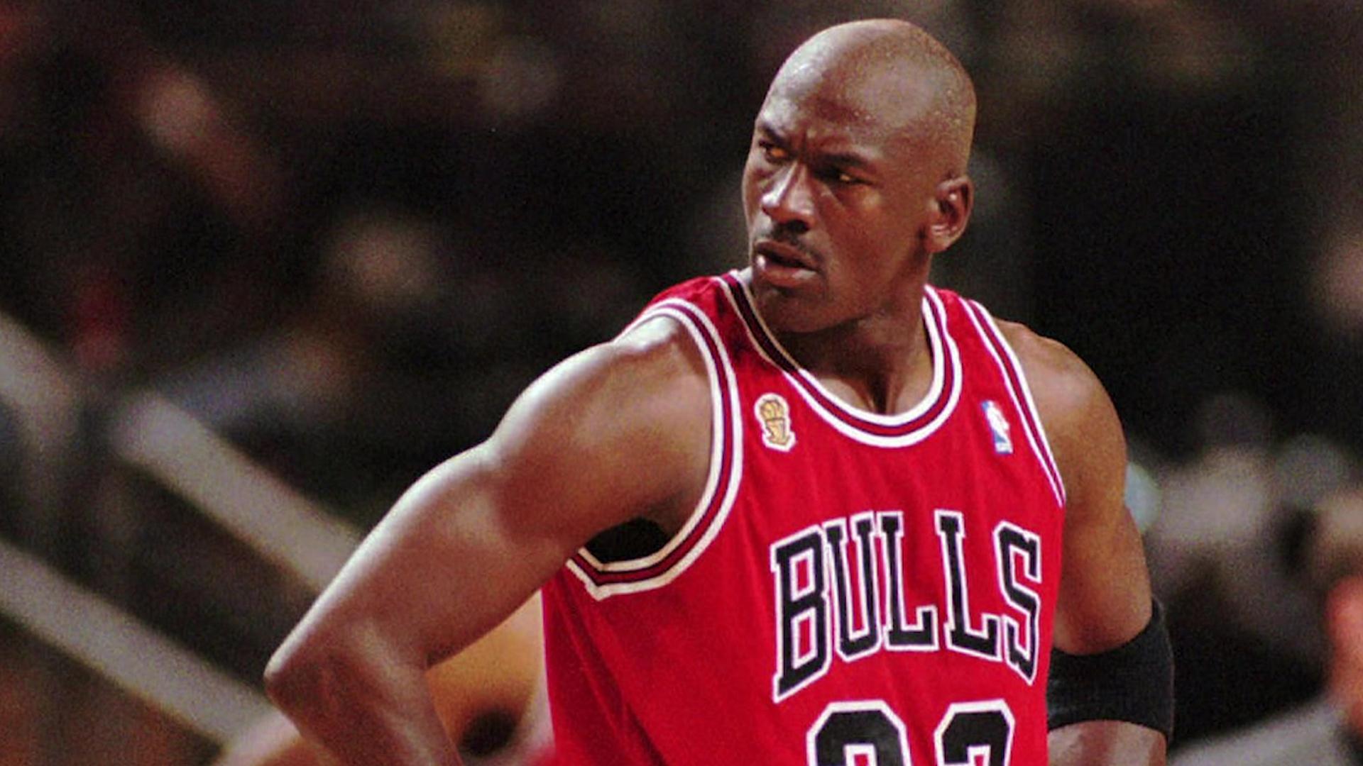 Watch: Michael Jordan scores 49 points against the Orlando Magic