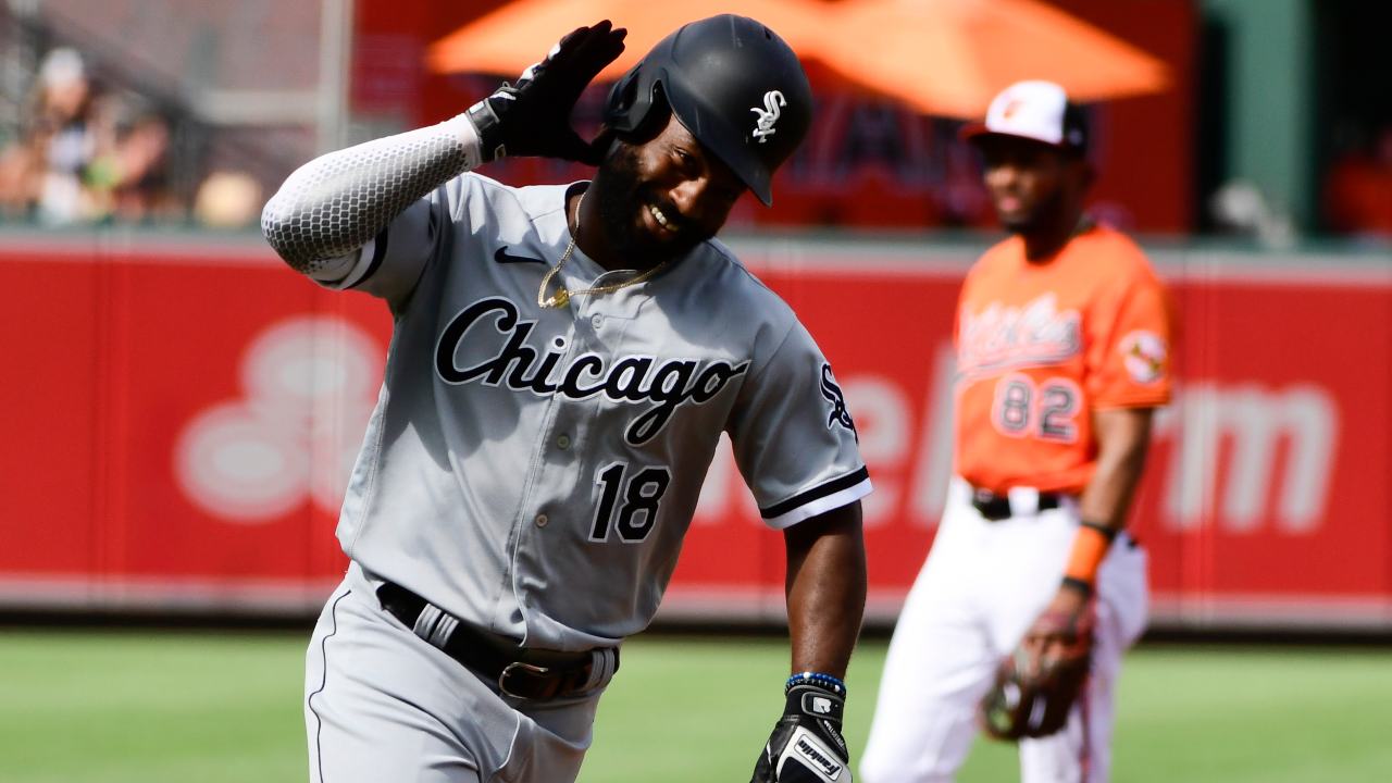 Burger's homer off Hill lifts White Sox over Red Sox