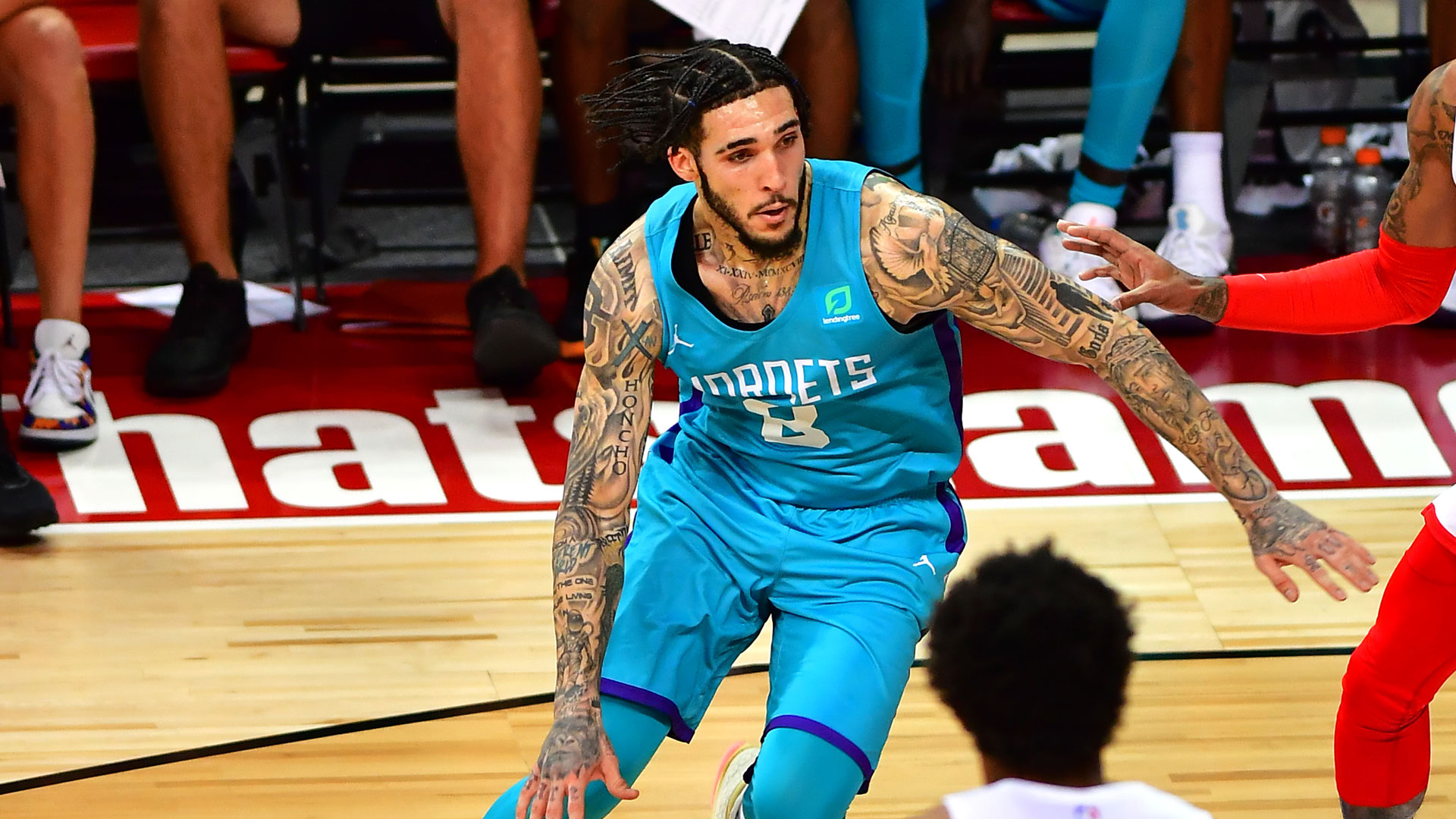 Charlotte Hornets guard LiAngelo Ball (18) plays against the