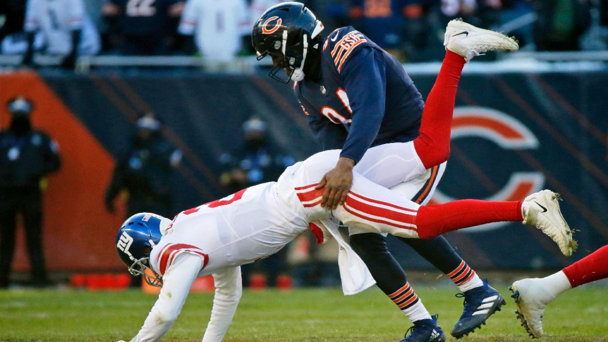 Robert Quinn: Chicago Bears OLB named player of the month