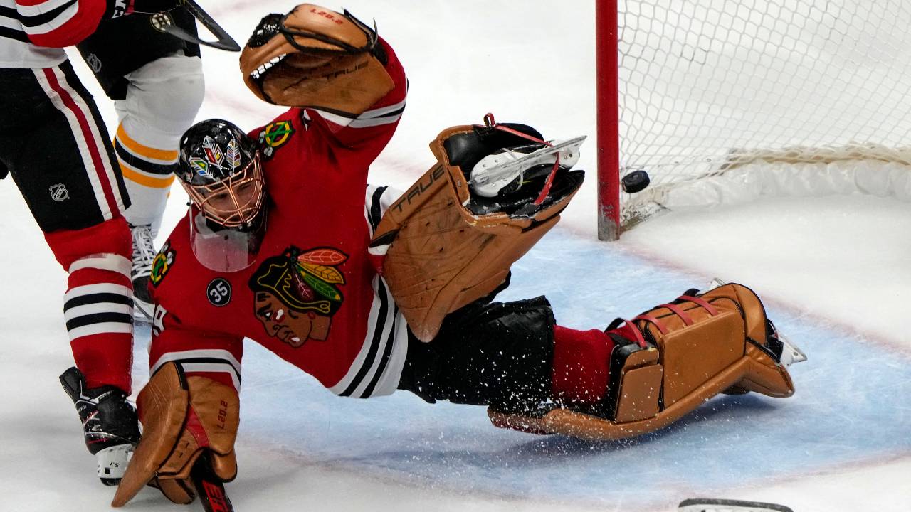 Marc-Andre Fleury plans on playing for Blackhawks post-trade