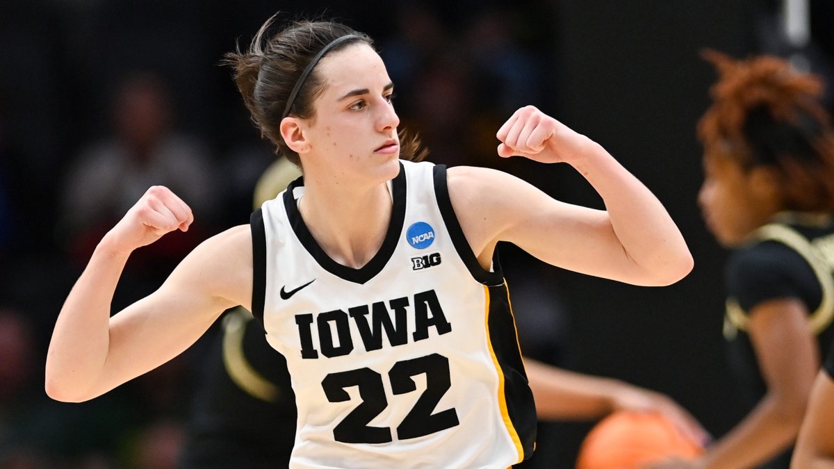 Caitlin Clark is entering the 2024 WNBA Draft NBC Sports Chicago