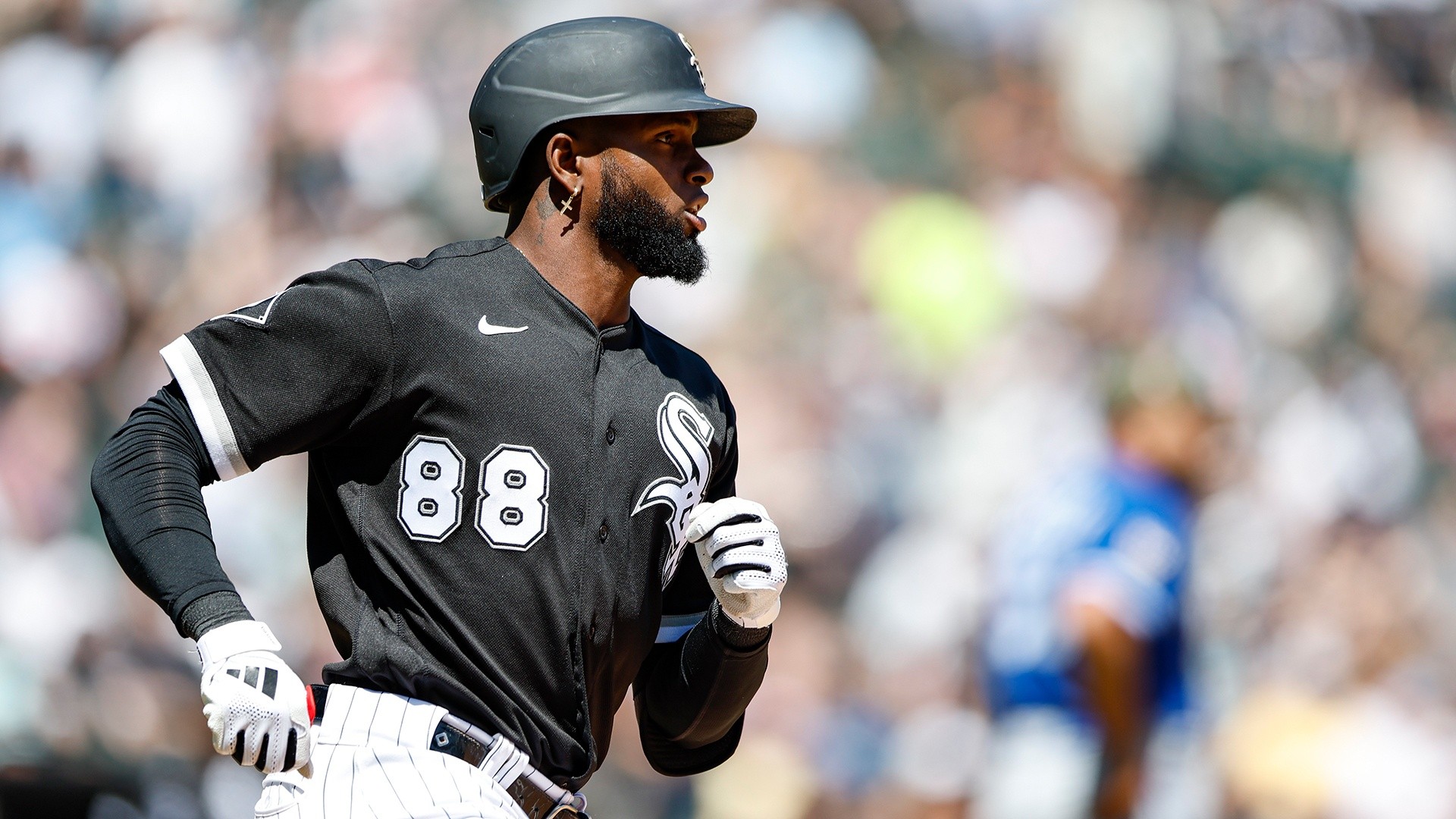 Nothing better than some helmet . Thanks, @whitesox!