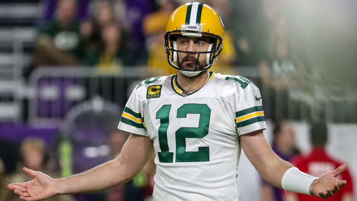 Packers: Brett Favre reacts to Aaron Rodgers comments on radio show