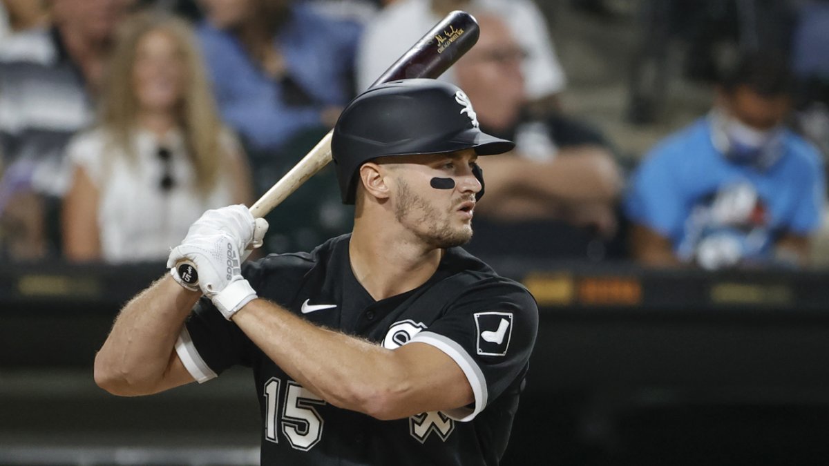 Chicago White Sox win 'Field of Dreams' game on Tim Anderson's walk-off  home run - ESPN