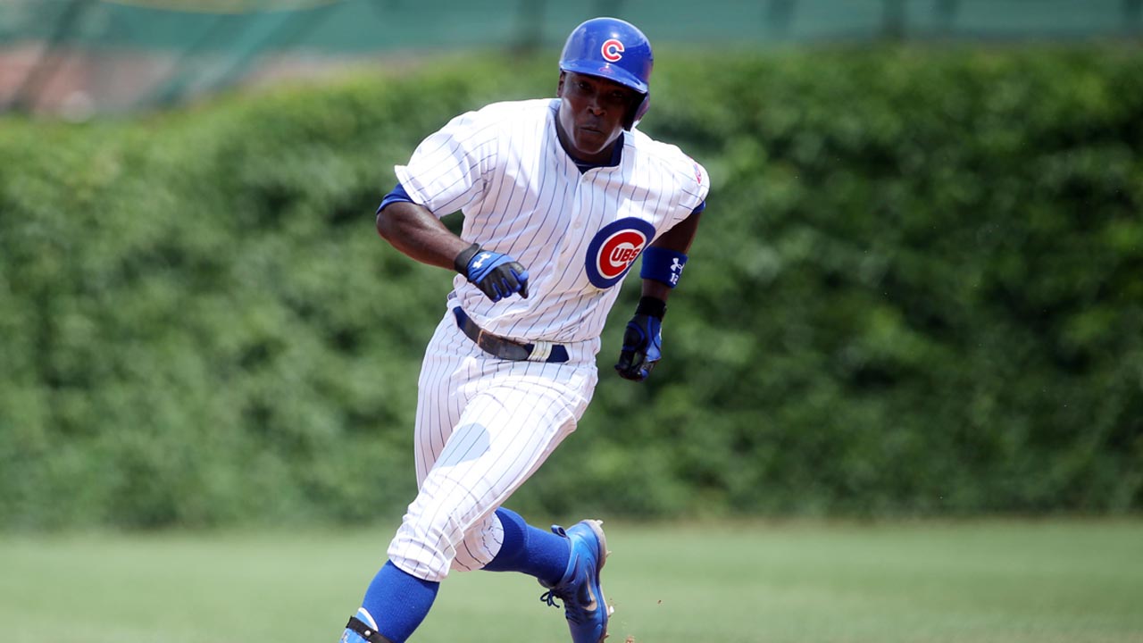 Ex-Cubs star Alfonso Soriano visits Wrigley, fans show love – NBC