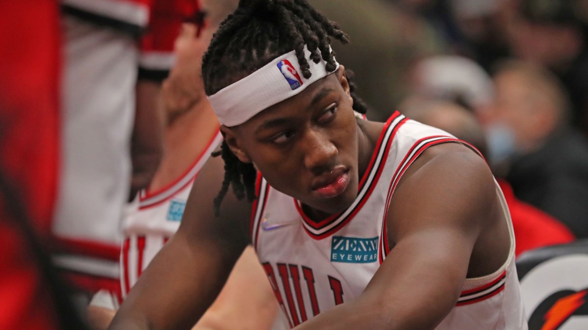Ayo Dosunmu heading to the Chicago Bulls in latest NBA mock draft