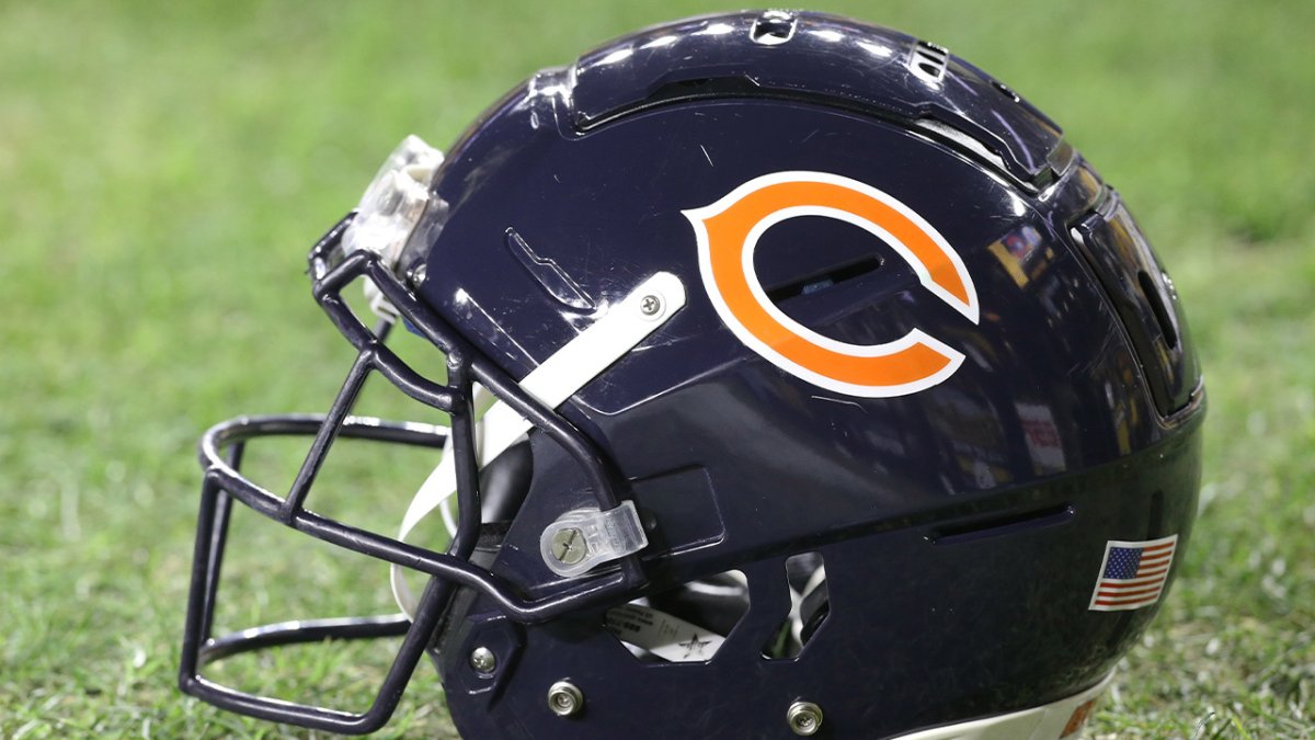 Bears put WR Byron Pringle on IR after injuring calf against