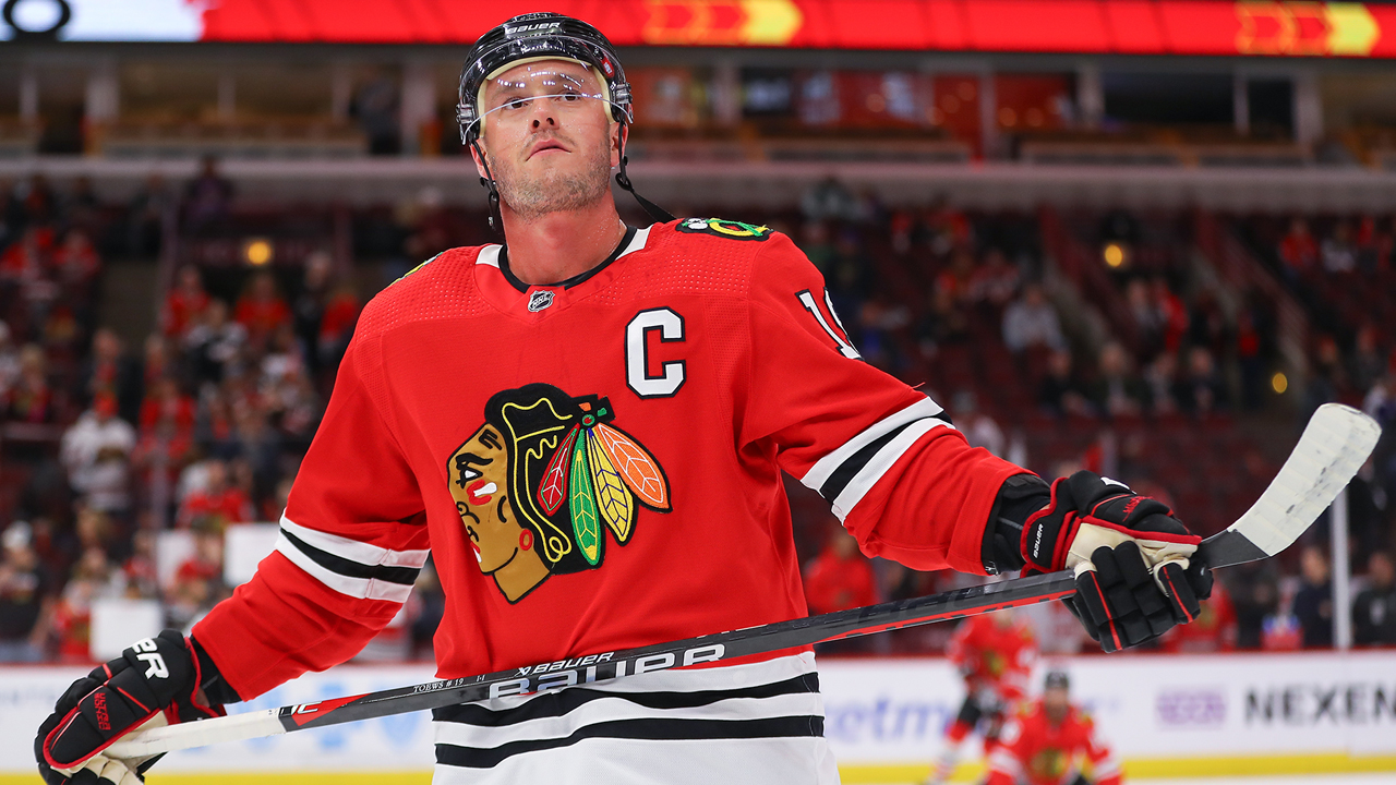 Jonathan Toews of the Chicago Blackhawks takes the field to play in News  Photo - Getty Images
