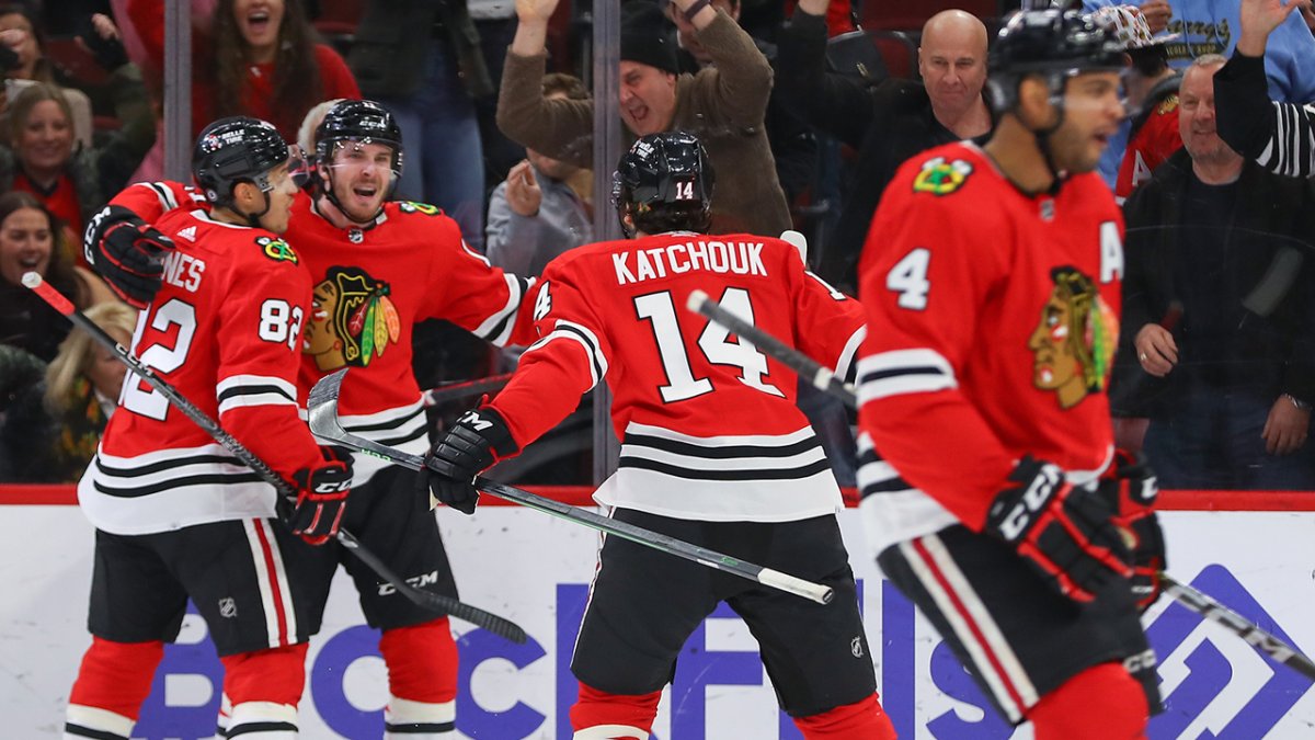 The Blackhawks are going full tank; how far will they take it? - NBC Sports