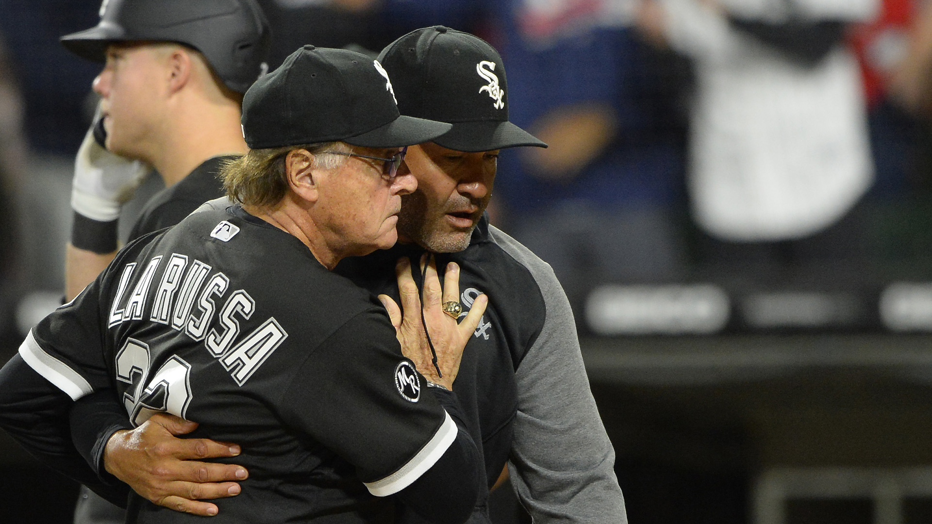 Tony La Russa or Miguel Cairo: Who is the White Sox' manager now