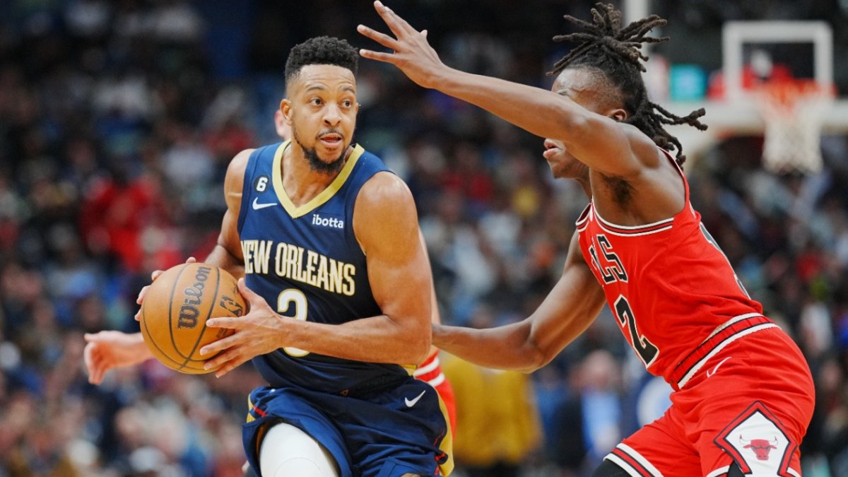 New Orleans Pelicans guard Dyson Daniels (11) moves the ball down court in  the second half of an NBA basketball game against the Chicago Bulls in New  Orleans, Wednesday, Nov. 16, 2022.