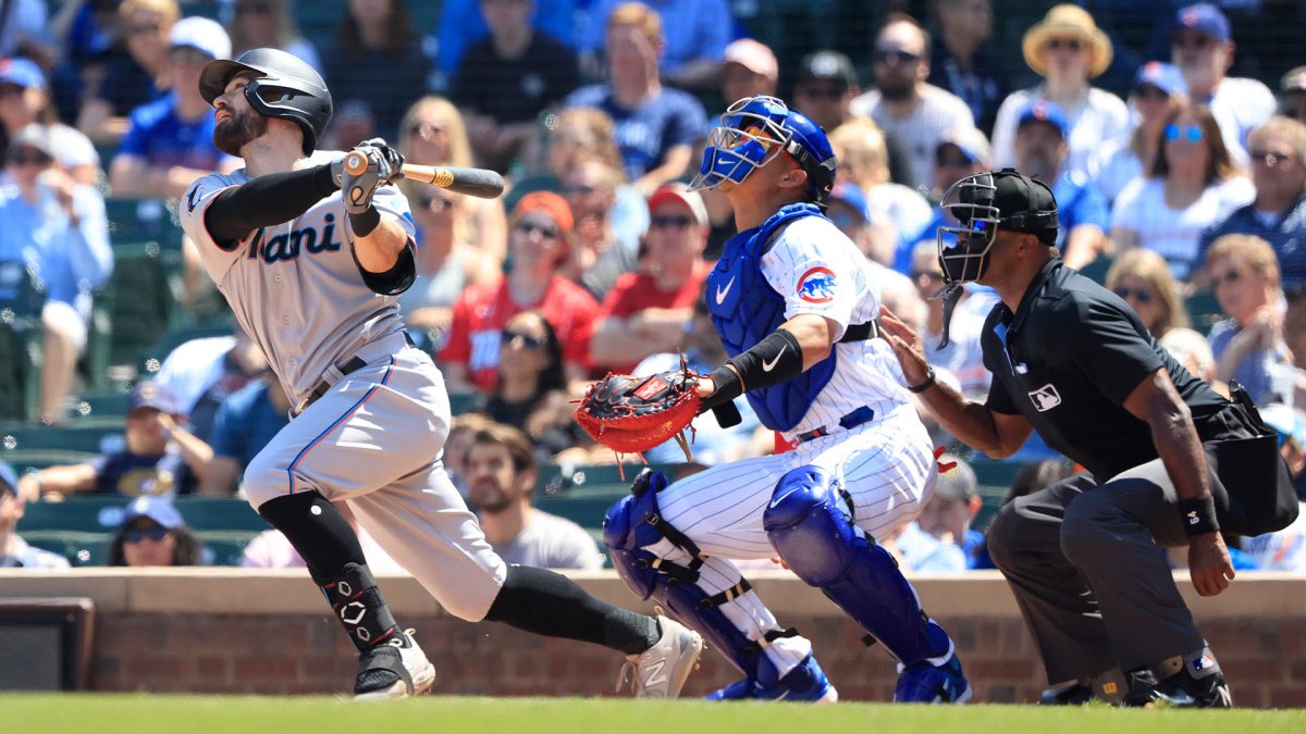 Zambrano sharp, Garza dull as Cubs start spring schedule with loss