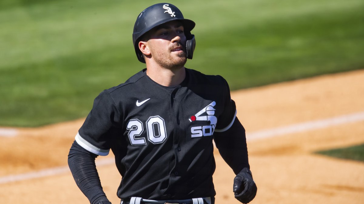 After White Sox' latest base-running blunder, is full health enough to  spark turnaround? - CHGO