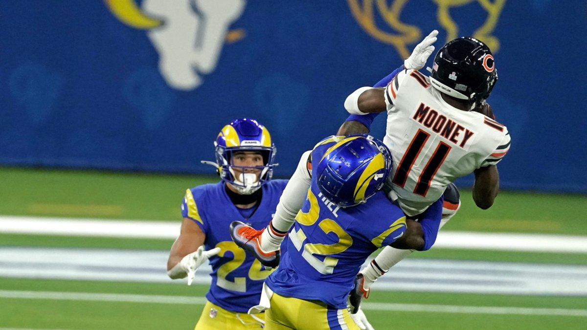 Projecting a Darnell Mooney contract extension for the Chicago Bears -  Windy City Gridiron