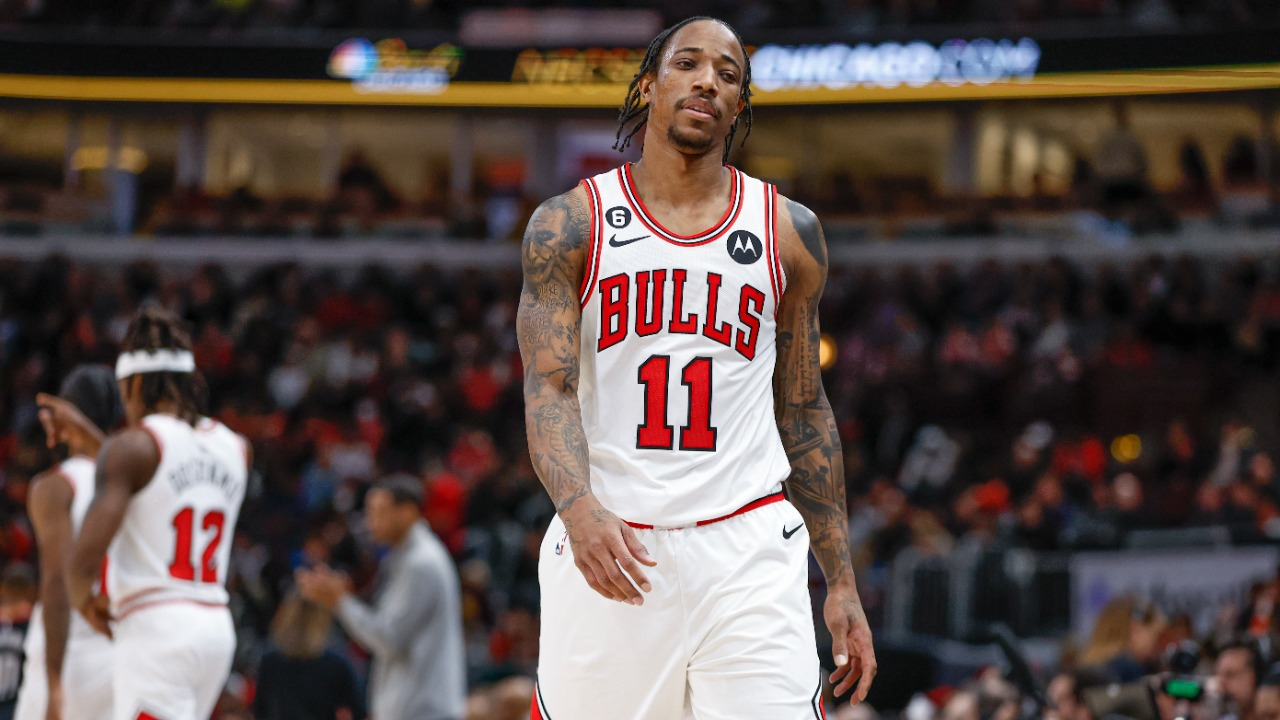 Bulls' DeMar DeRozan to miss game vs. Pelicans with groin strain – NBC  Sports Chicago