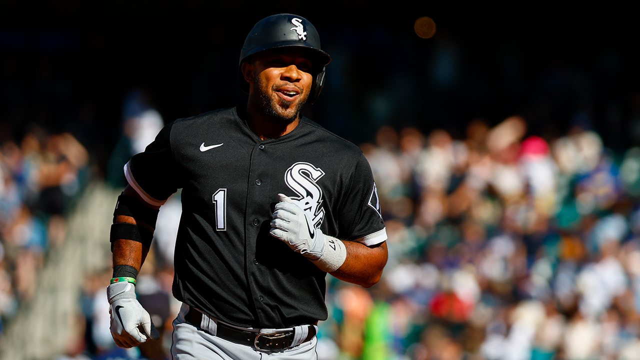 Reports: Andrus rejoining White Sox on one-year, $3 million contract