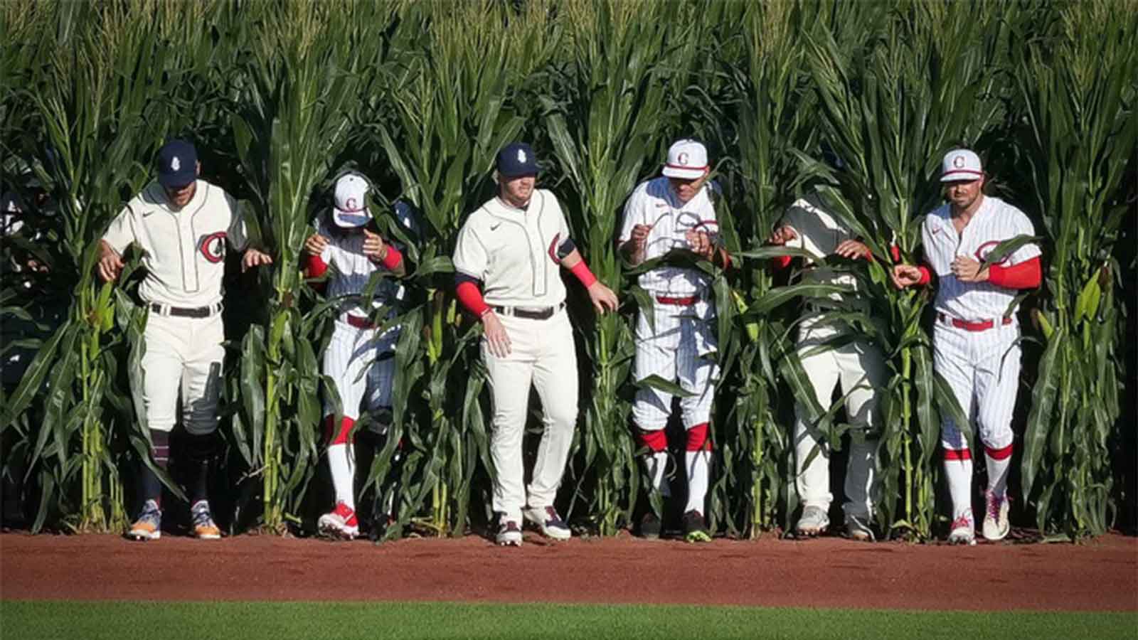 Is there a Field of Dreams Game in 2023 MLB season?