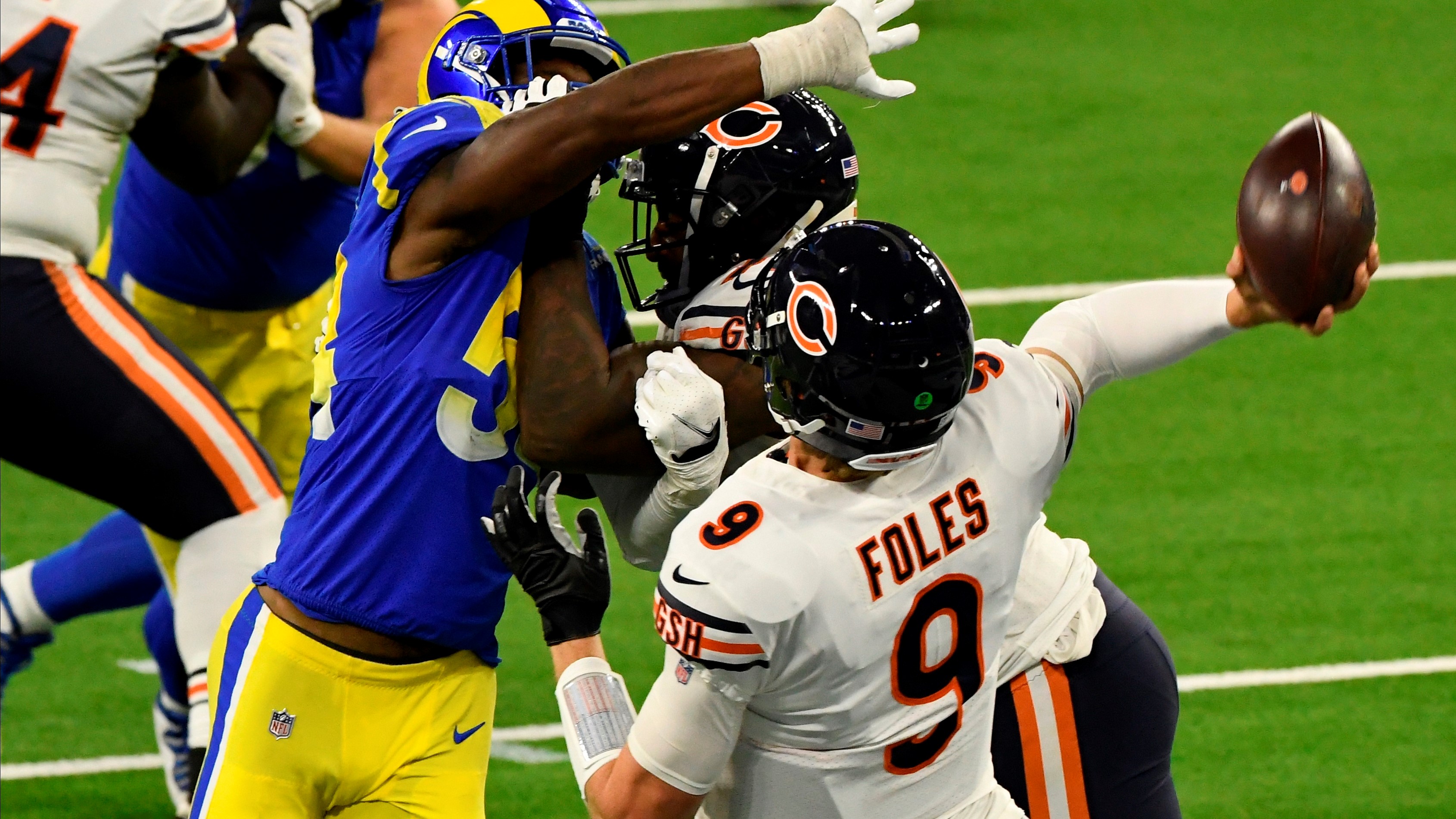 In Bears vs. Rams, who wins and why