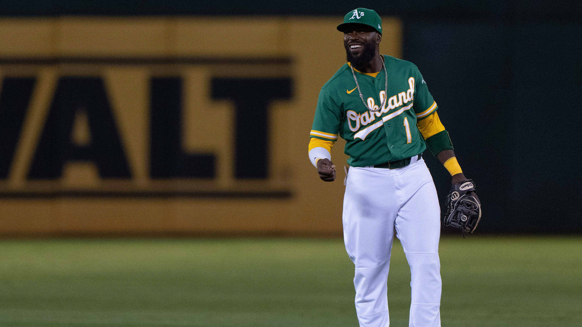 Josh Harrison, free-agent infielder, signs with White Sox