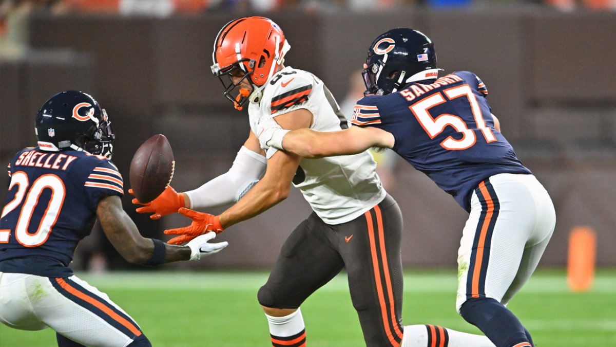 Jack Sanborn, Dante Pettis emptied tank in final bid for Bears' roster spot  – NBC Sports Chicago