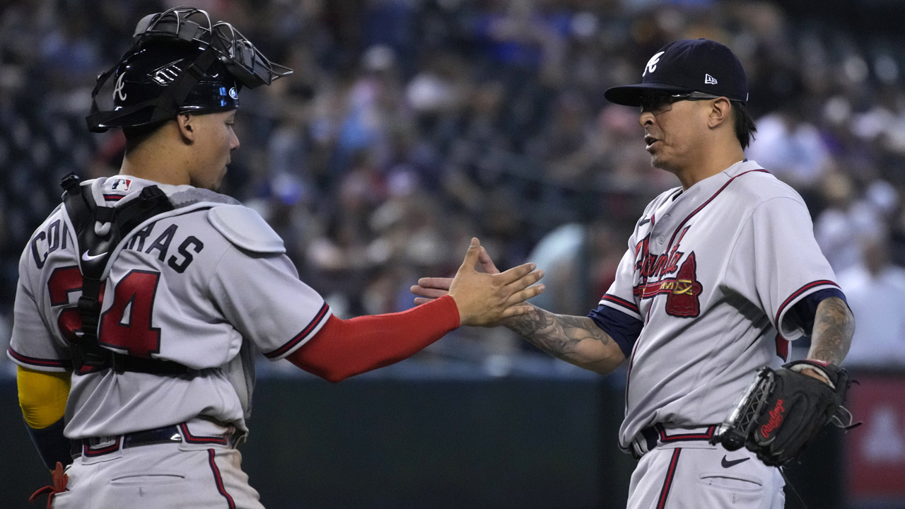 Braves' Jesse Chavez comes out on top after Cubs' surprise trade