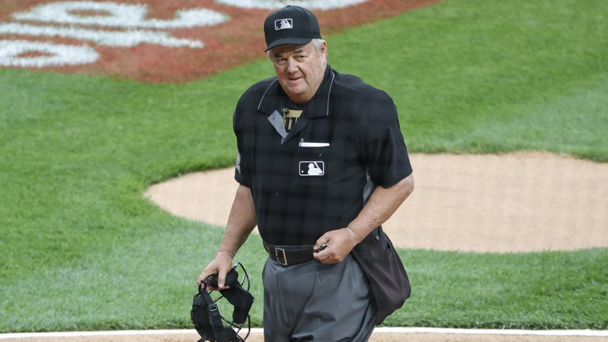Joe West calls two balks on Mark Buehrle and then ejects him, a