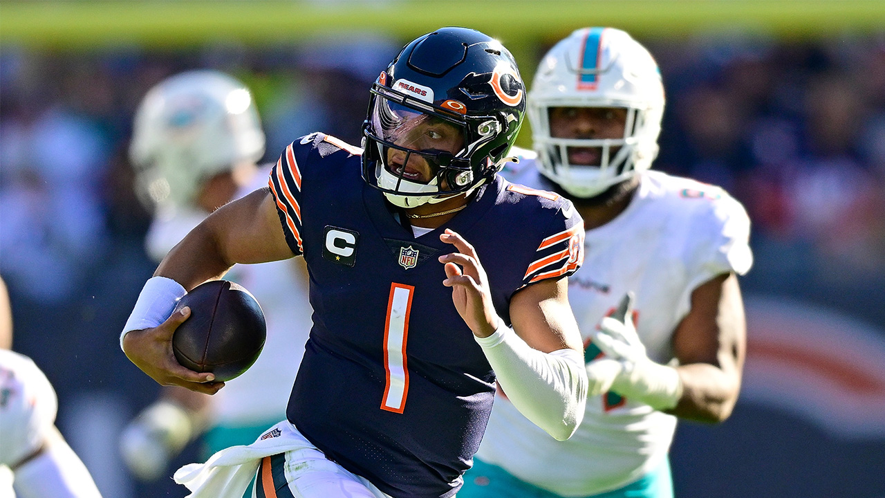 What is Bears' single-game team rushing record?