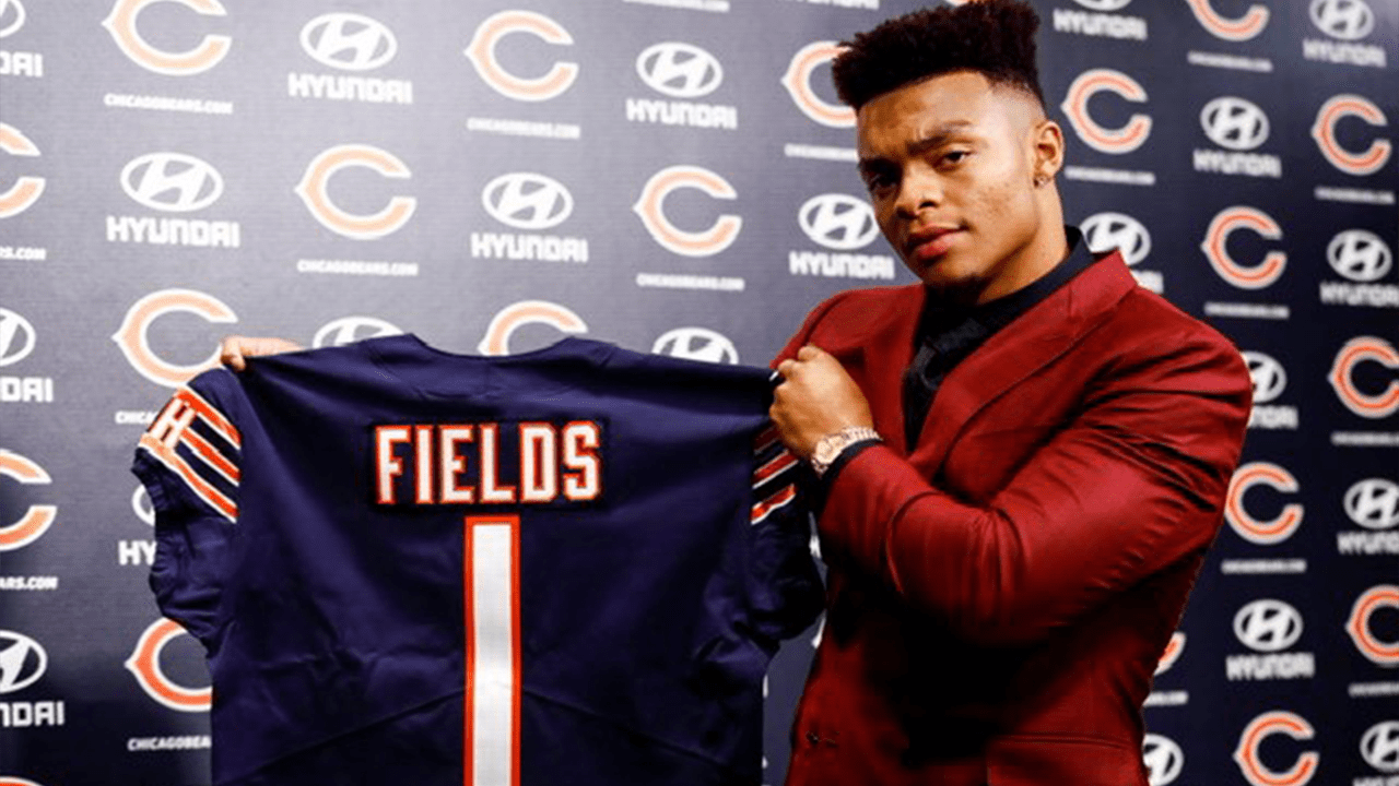 Year 1️⃣  Justin fields, Chicago bears, Chicago bears jersey