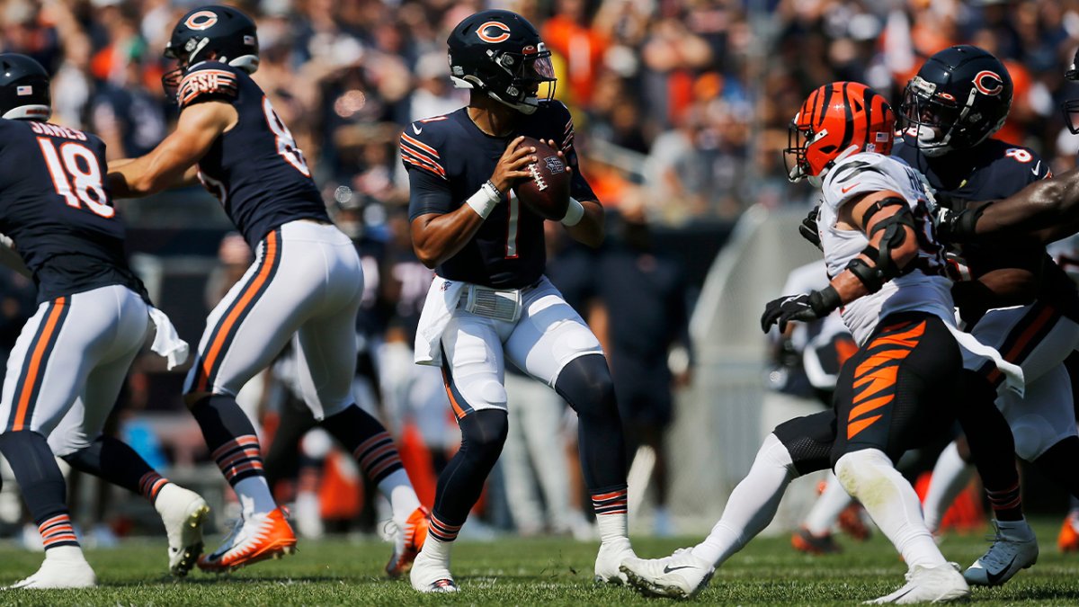 NFL rookie rankings at halfway point of 2021 season: Bears' Justin Fields  rising