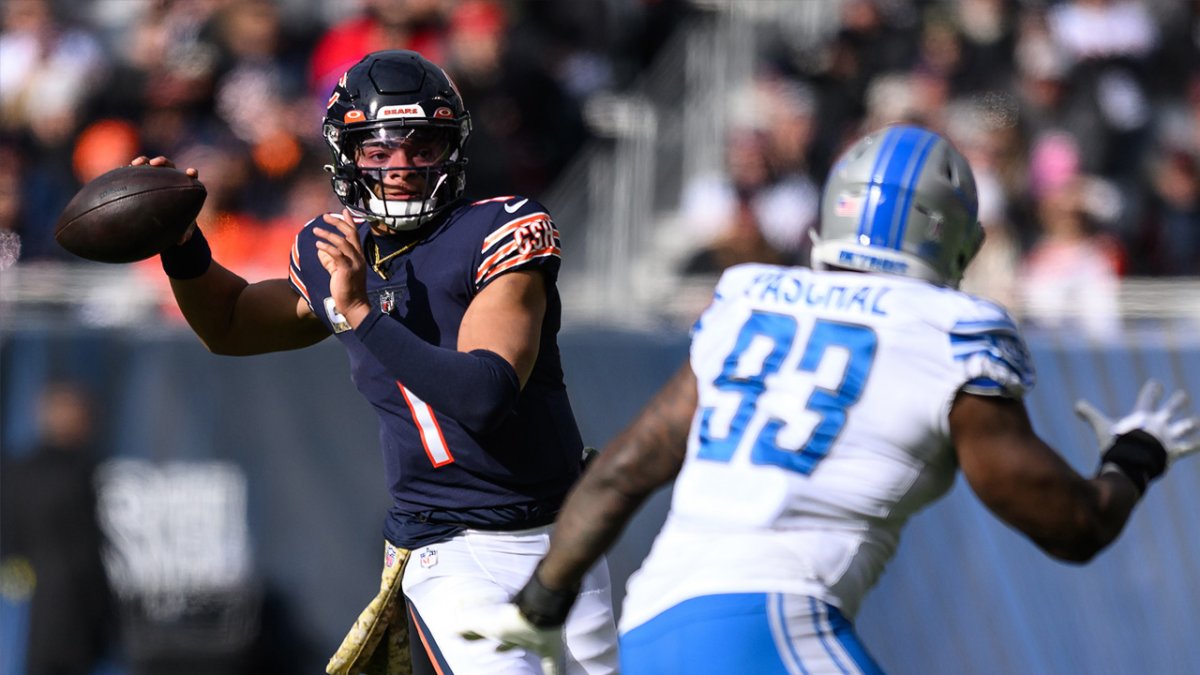 How Justin Fields, Darnell Mooney missed early TD connection vs. Vikings –  NBC Sports Chicago