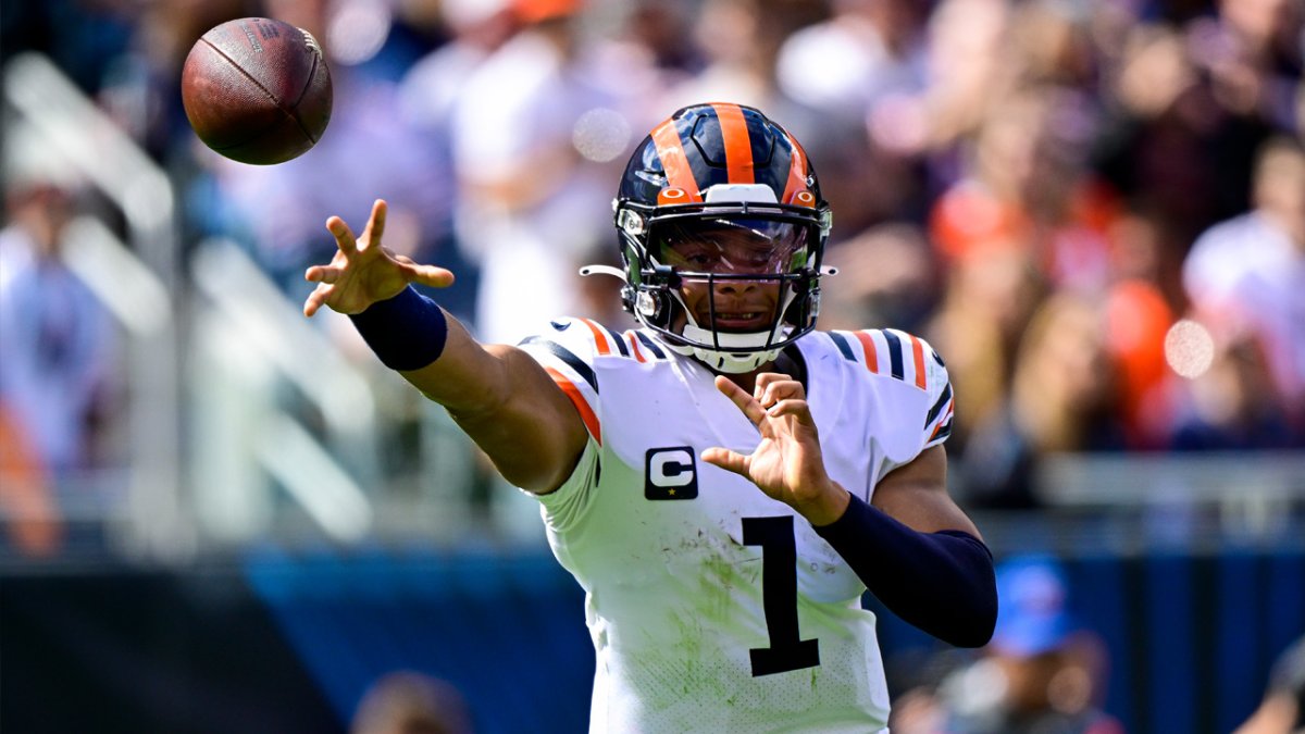 Chicago Bears quarterback Justin Fields looks to throw the football