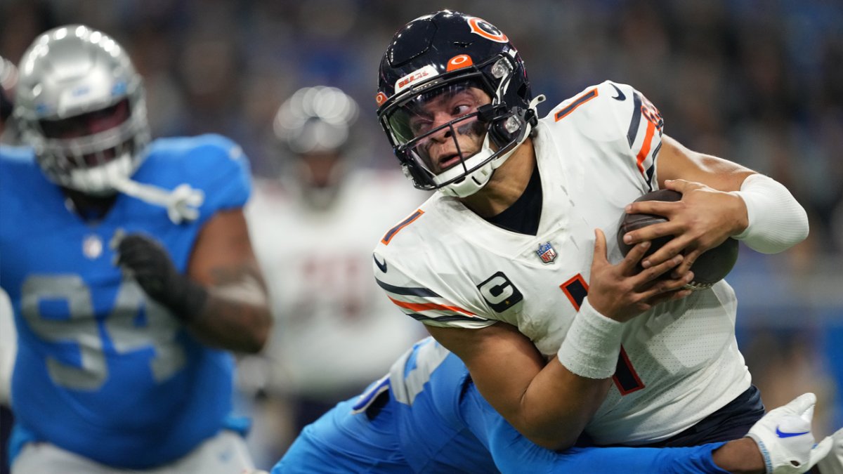 Peter King: Justin Fields should be Bears QB for the next few years – NBC  Sports Chicago