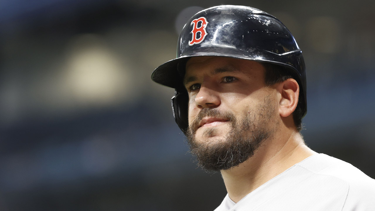 Boston Red Sox 'stayed in touch' with Kyle Schwarber until he