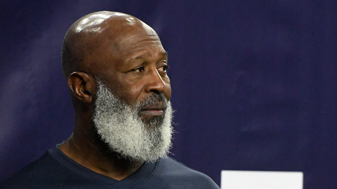 Texans head coach Lovie Smith defends QB Davis Mills after Week 4 loss