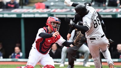 Leury Garcia injured, placed on disabled list