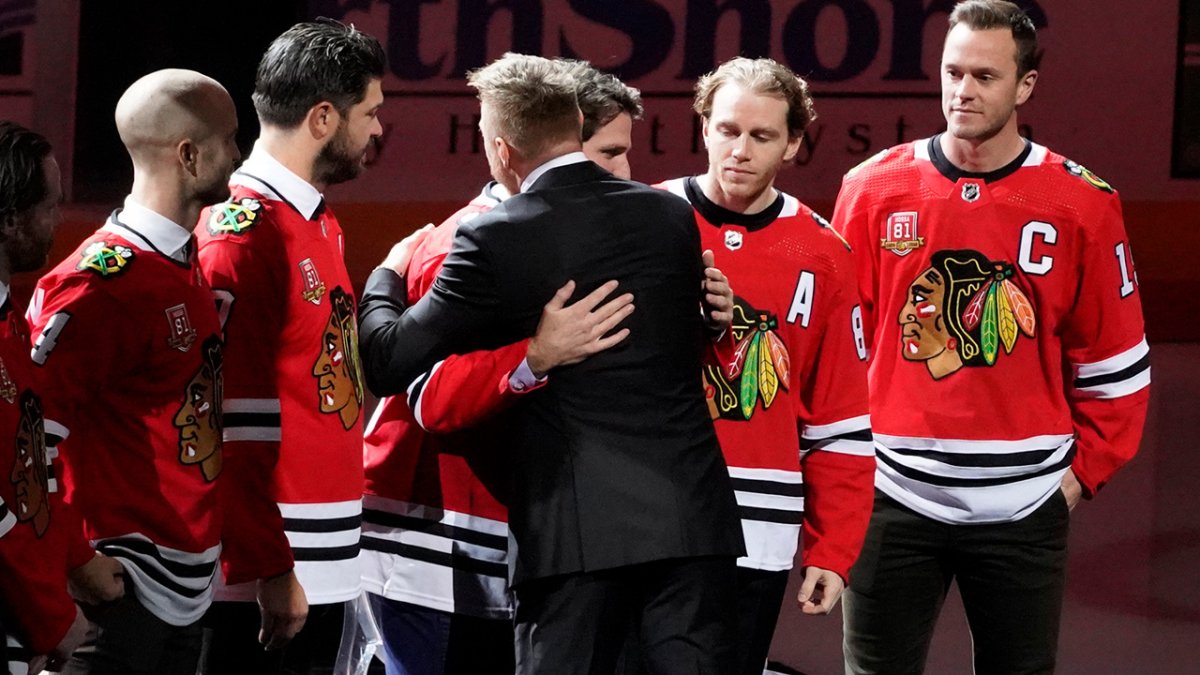 Why Marian Hossa Is An Odd Choice For Jersey Retirement