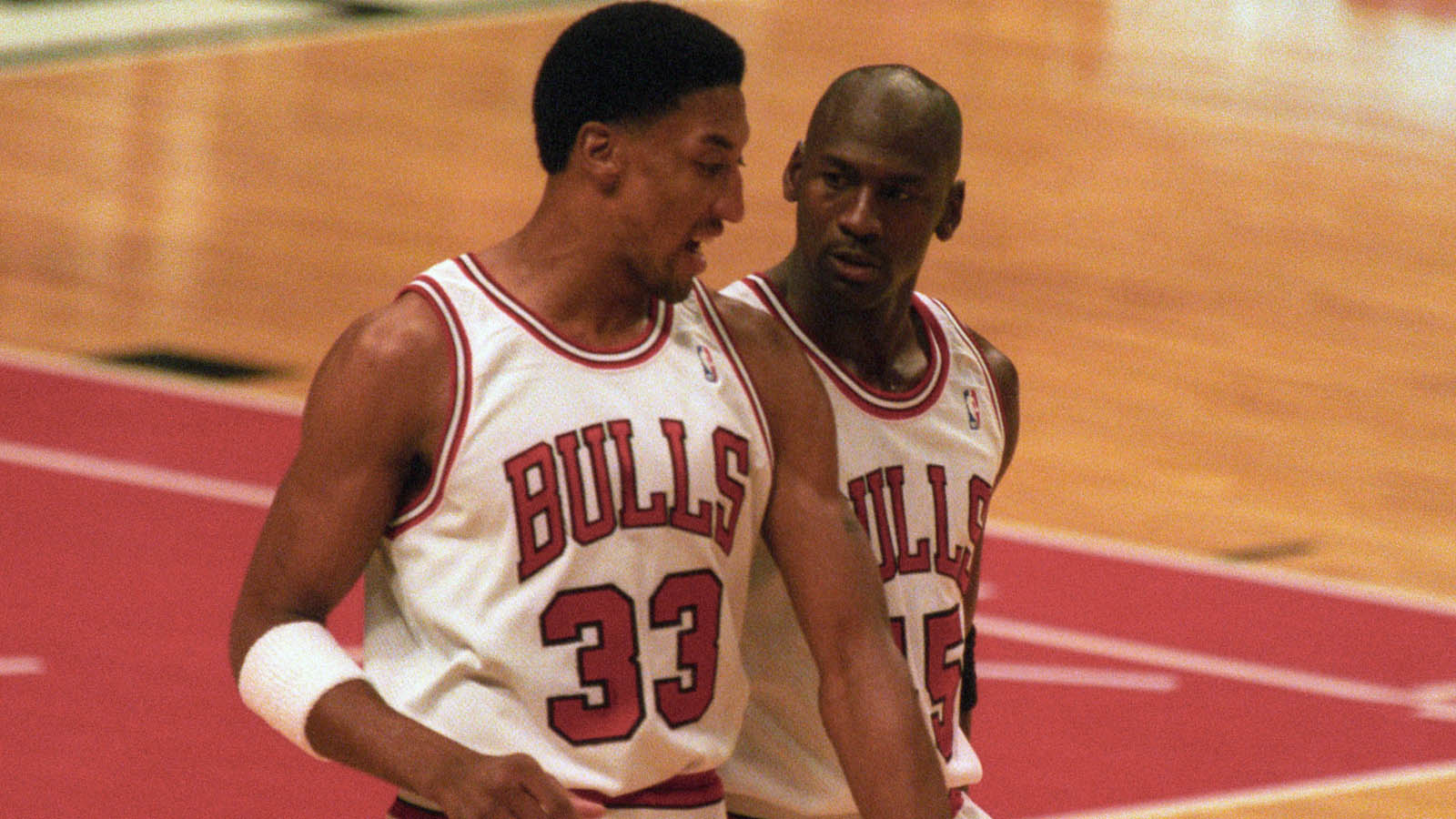 Chicago Bulls The Last Dance Vintage Michael Jordan & Scottie Pippen T-Shirt