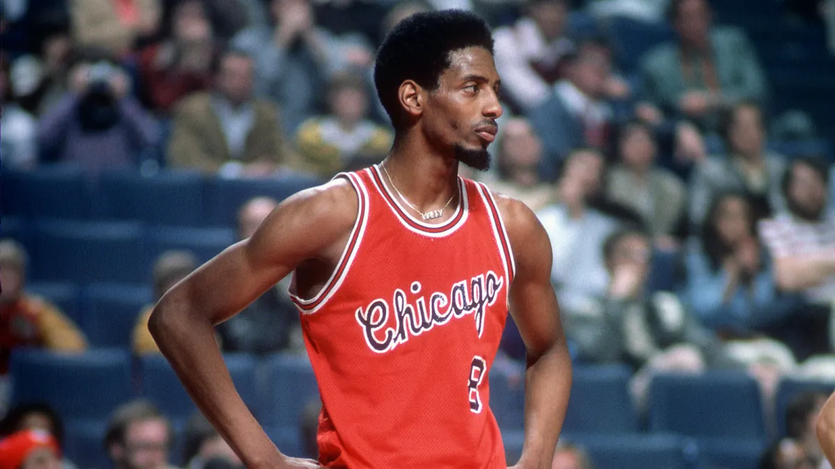 White Sox Talk on X: This would be the filthiest jersey in the NBA  @chicagobulls  / X