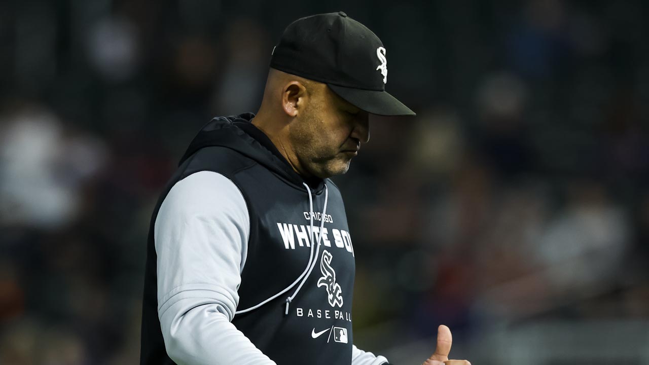 White Sox eliminated from playoff contention after 8th straight loss