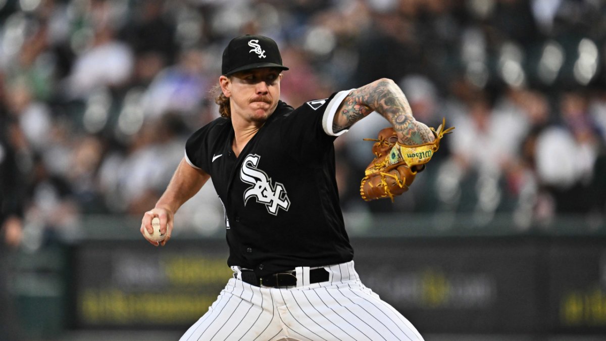 Mike Clevinger of the Chicago White Sox delivers a pitch during