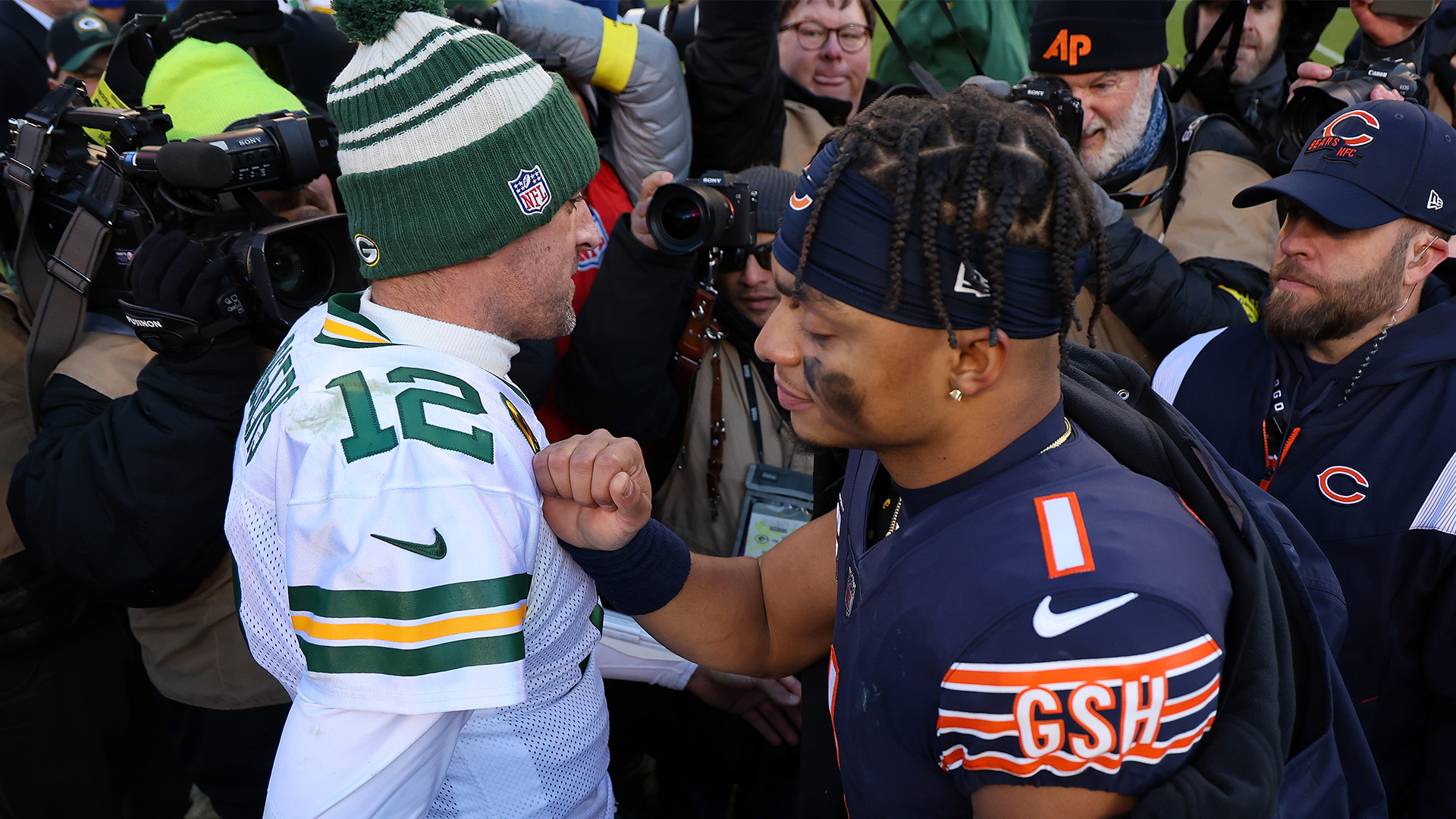 Watch: Highlights From Packers' 28-19 Victory Over Bears - Sports