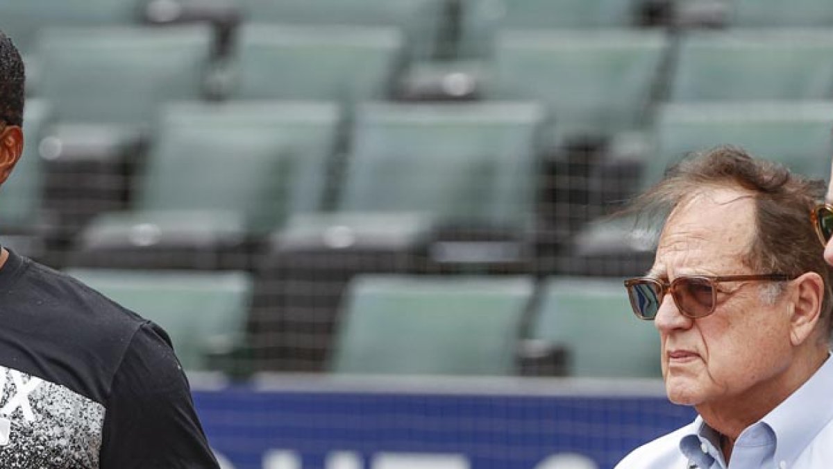 Tony La Russa announces he won't return to White Sox in 2023