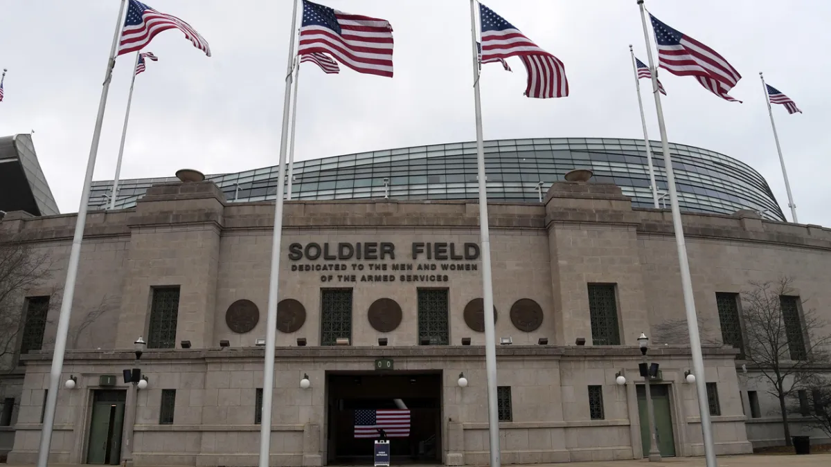 Da Bears Blog  Why I Love Soldier Field (and don't care if you do).