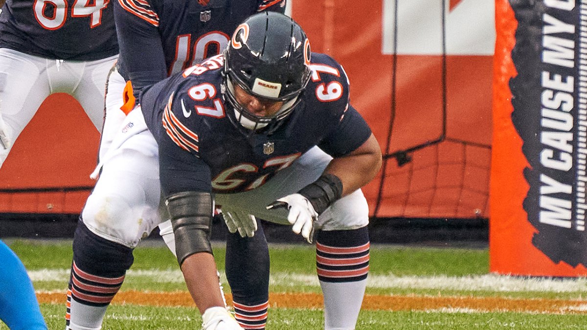 Bears bring back Sam Mustipher, Jesper Horsted and Lachavious Simmons – NBC  Sports Chicago