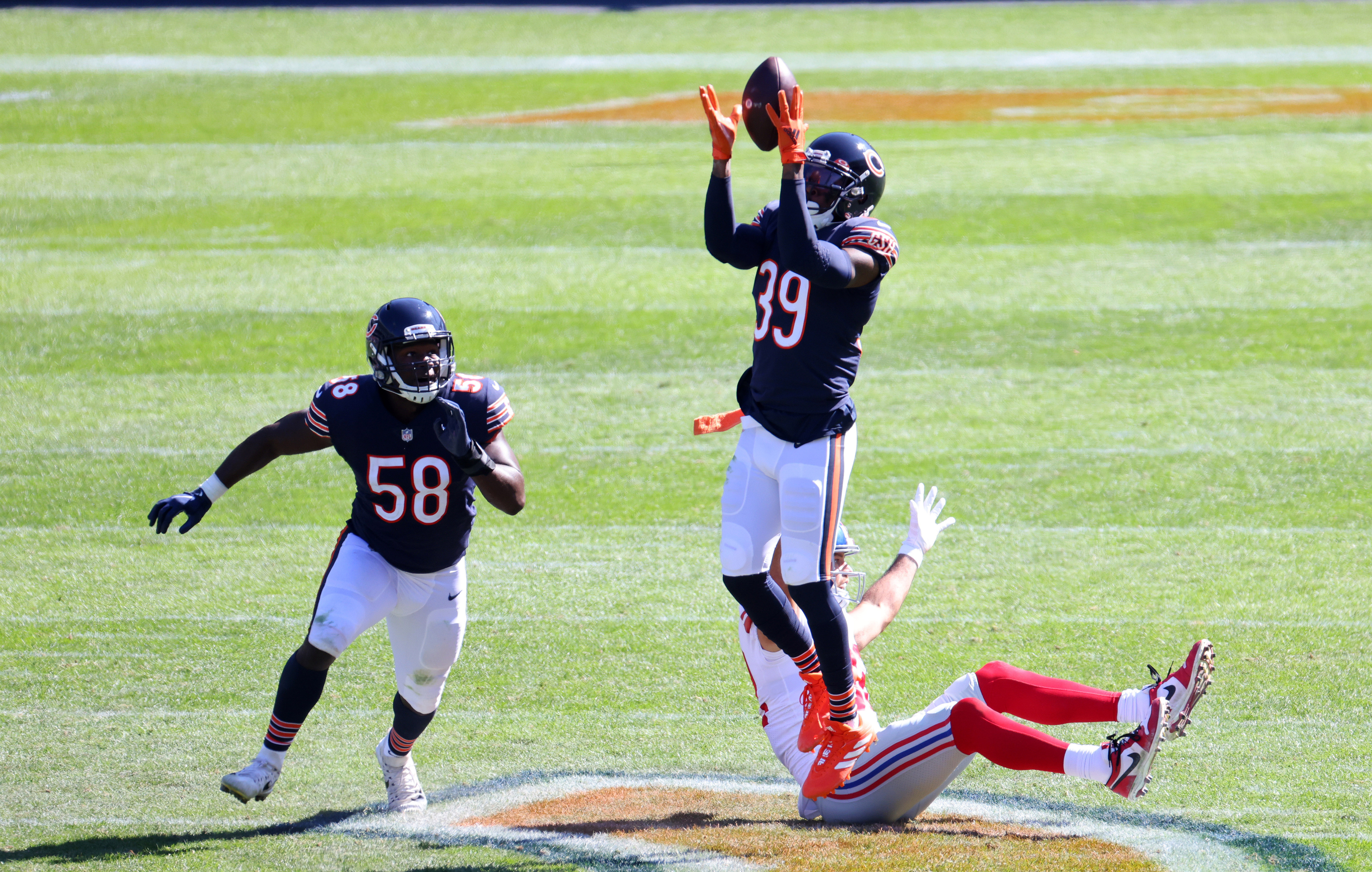 Bears fall in sloppy Super Bowl