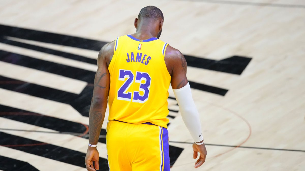 L.A. Lakers' LeBron James switching jersey number back to No. 23, Sports